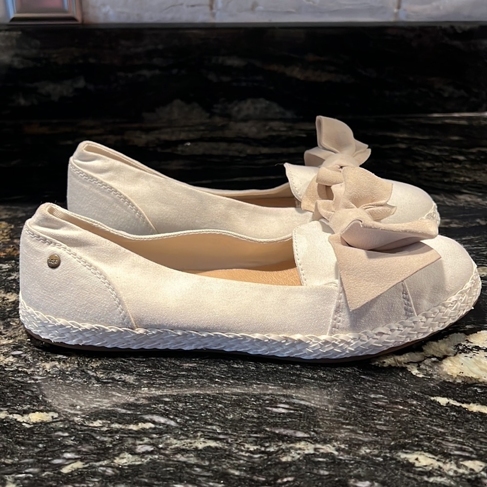 NWOB UGG Canvas Bow Flats - Picture 9 of 14